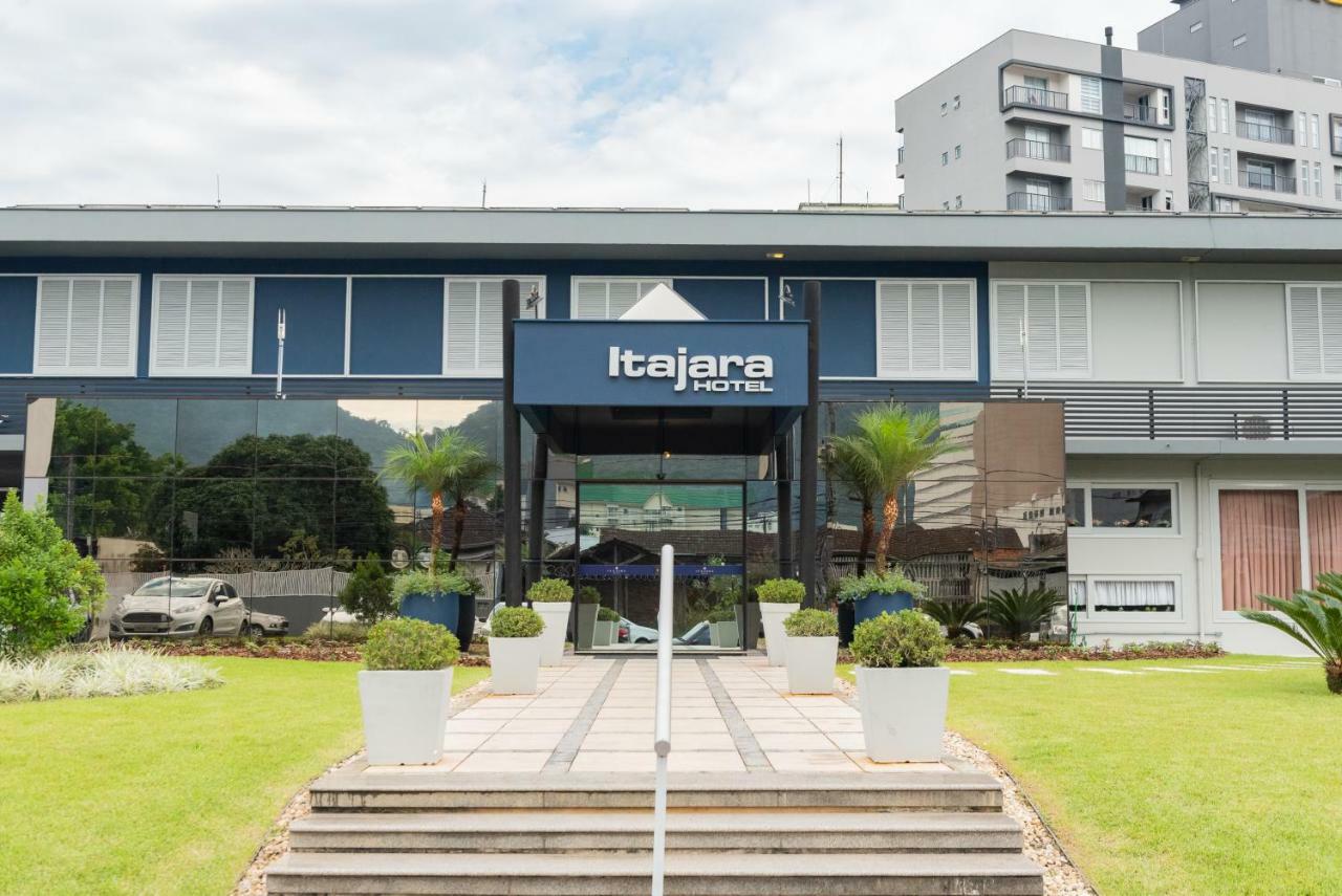 Hotel Itajara Jaragua do Sul Bagian luar foto